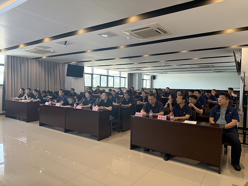 365英国上市集团官网召开2025年度职工代表大会
